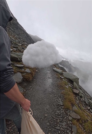 We Found a Lost Cloud on the Trail & Packed It in Our Bag ☁️