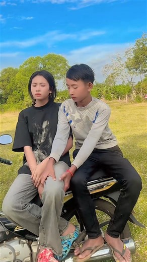 Boy & Girl Hug So Sweet 🍯💞 | Wow Amazing Love Scene#boyandgirl #sweethug #honeylove