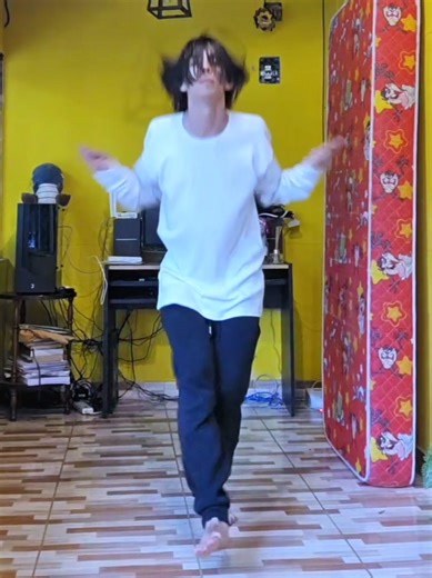 Video de 💩EL KAKAS💩 (@kakasherman) relacionado con “pollito pío”