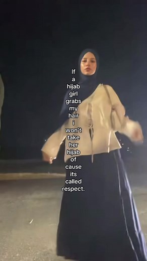 Hijab Respect Explained: Why You Don't Touch a Hijab (Short Guide)