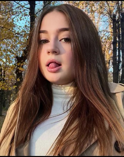 Doraa (@deani_ness4)’s videos with Love Me Like You Do - Elena Gray