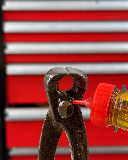 Pouring trick using toothpick | Magic Hands Creations