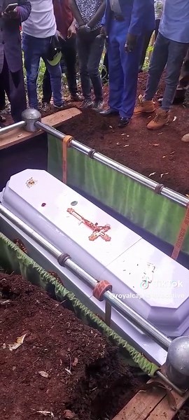 Understanding Grief at a Funeral Service