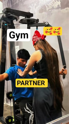Gym Partner Training 💪🔥🔥🙏🙏🥰🥰#maddyvlog98 #shorts #viral #gym #chest #motivation #india #fitness #yt