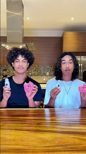 COMENTA TU NOMBRE AL REVES 🤭😜