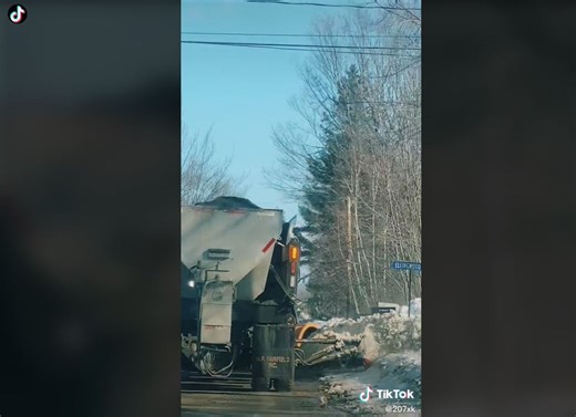 Glenburn resident says plow destroyed multiple mailboxes in town