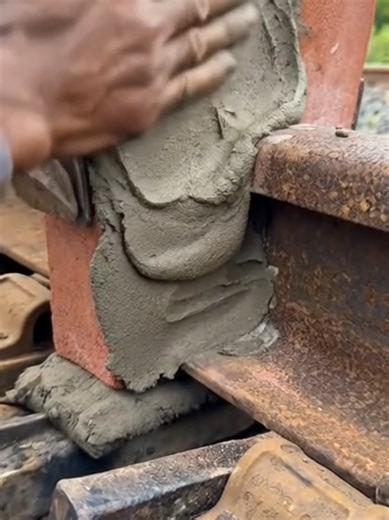 The Rise of Cement Over Welding in Railway Construction