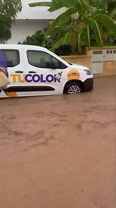 #DIRECTO ☔️ | Así va una calle de Calabardina, en Águilas. 🎥 Hermana de Alfonso Martínez Morales | La Actualidad Región de Murcia