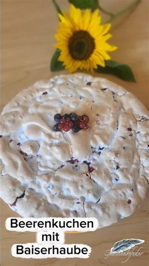 Beerenkuchen mit Baiserhaube