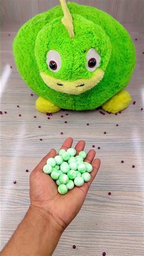 🐸 Satisfying Reverse Video ASMR 🌈✨ #reverse #satisfying #asmr #shorts #oddlysatisfying #beads #funny