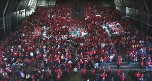 ♦️Must Watch♦️ Namhlanje Mama angekhe ndilale ekhaya! If Mlindo the Vocalist says it, who are we to disagree? We’re celebrating the Festival of the Poor right here in Khayelitsha! #EFFTurns12 | Economic Freedom Fighters