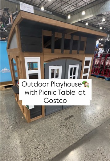 Sunny & Bluff Playhouse at Costco for Backyard Fun
