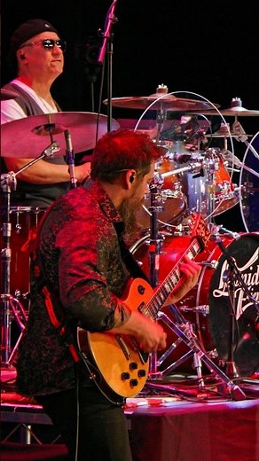 Leonid & Friends - Make Me Smile - best of Chicago, Earth Wind & Fire - tickets: www.LeonidAndF.com