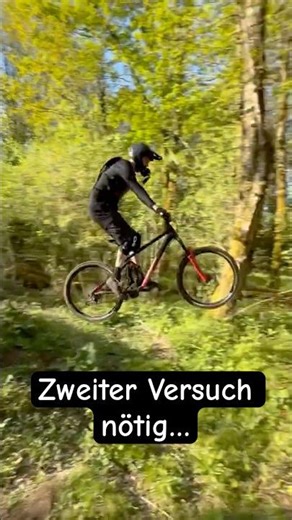 Warum ich diesen Mountainbike-Double zweimal springen musste | #shorts #mtb
