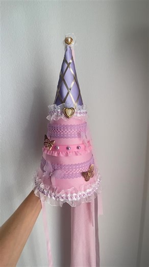 Another hennin princess hat diy I made for the ren faire! It’s made of poster board, fabric, and various trim/buttons/hair clips #hennin #renaissancefestival #diykids #crafttok #handmade