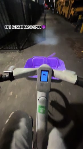 lowkey bout to start posting bike vids ngl #fyp #nyc #citibike #bike #trending 👌👌👌