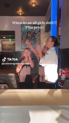 We love our manager 🫶🏼@abigail h @Morgan Dwelly @noellebailey #hostess #restauranttiktok #hostesstiktok #hostessproblems #serverlife