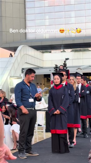 Tıp Fakültesi Mezuniyeti: Doktor Oldum Mesajı ve Duygular