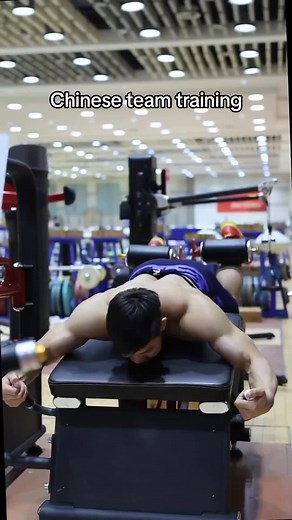 Team China Weightlifting Training in Gym