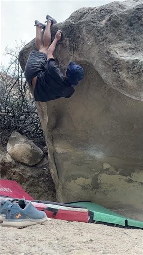 Back to the Wall (V3) - Joe’s Valley Bouldering