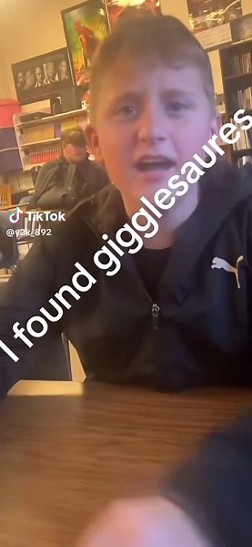 #gigglesuarus #yesquad#getback#towork#funny#😭😆#viral #fyp | get back to work blud