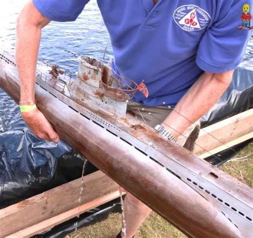 Amazing Radio Controlled #rc Submarine | Essential RC