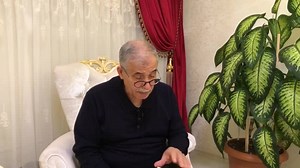 Mesnevi-i Nuriye'den (KISA) →22 : Lem'alar - 14. Lem'a - Prof. Dr. Şener Dilek ile Risale-i Nur Hakikatleri ve Marifet Nurları RİSALE-İ NUR KÜLLİYATINDAN KİTAP : MESNEVİ-İ NURİYE RİSALE : LEM'ALAR BÖLÜM : 14.LEM'A Müellifi : Bedîüzzaman Said Nursi Mütercimi : Abdülmecid Nursî OKUNAN YER: ON DÖRDÜNCÜ LEM'A Arkadaş! Mevcudat, Cenab-ı Hakk'ın vücub-u vücud ve vahdetine şehadet ettiği gibi celalî, cemalî, kemalî olan cemi' sıfâtına da delâlet etmekle Hâlık'ın zatında naks ve kusur olmadığını ve şuun