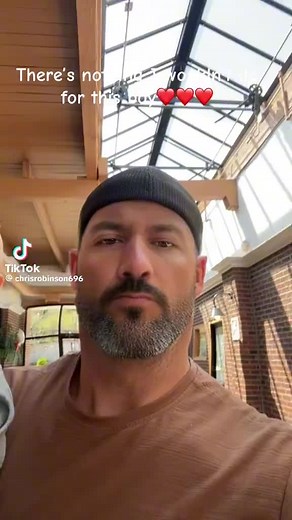 Chris Robinson (@chrisrobinsonofficial)’s videos with original sound - Chris Robinson