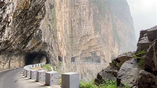 Xiyagou Cliffside Road: A wonder in Taihang Mountains