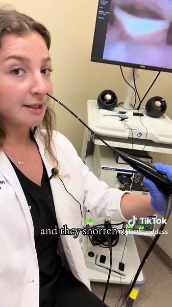 TW: VOCAL FOLDS 👃🏼📸 Comment what you want to see me do while I have the scope in🤭 #slp #slpsoftiktok #strobe #singer #voice