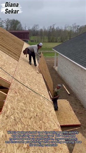 Fast Roof Sheathing Installation | Teamwork Construction Process
