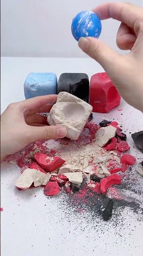 ASMR DIG A MYSTERY FUFUSQUISHY ICE CUBE KIT!!