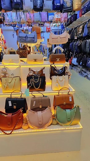 #ထာဝရbagshopnaypyitaw😘 သင်္ကြန်အမှီဒီဇိုင်းသစ်လေးတွေရောက်ထားပါတယ်ရှင့်🥰🥰🥰