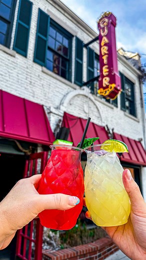 ❤️ SINGLE IN DALLAS? ❤️ @jigsaw.dating hosts the largest singles events in the country and now’s your chance to meet someone organically! Spring into a new romance this season on 3/9 at @thequarterbar & tap the LINK IN @jigsaw.dating BIO for tickets! EVENT DETAILS: ❤️Saturday 3/9, 6-8 PM ❤️Quarter Bar | 3301 McKinney Ave, Dallas, TX 75204 ❤️Open to all sexual orientations, ages 25-45 ❤️Limited amount of tickets available, come solo or with all of your single friends to enjoy: 🍹Complimentary wel