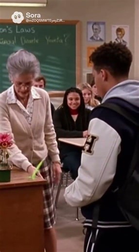 Ms. Dingleberry's desktop surprise!