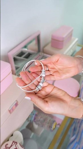 #PandoraPartner Exciting day for Pandora collectors: the BE LOVE Heart Charm is here! #PandoraCharm