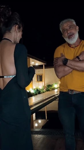 Rahul Jagtap on Instagram: "Tum bhi, muzse pyar kar lo.. 🙈 #rahuljagtap #whitetiger #ageisjustanumber #teamtalentwearhouse #greyhair #greybeard #lifeisbeautiful #lifeafter2020 #peaceout #love"