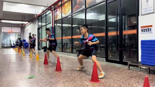 Louis Sun on Instagram: "Table tennis coaches are welcome to share: do you start with on-table drills or off-table (shadow) training?"