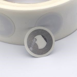 [Hot Item] Roll Paper Blank RFID NFC Label NFC213 Waterproof NFC Tags/NFC215 RFID NFC Sticker