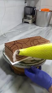 Looks delicious 😋 | Pie Bakery