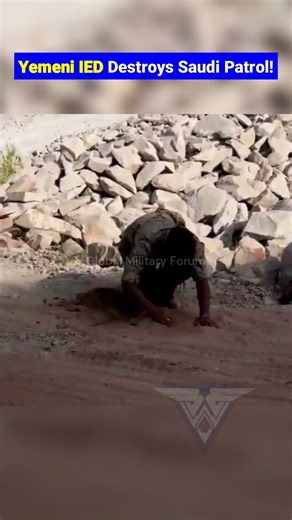 Yemeni Fighters Strike Saudi Patrol Vehicle