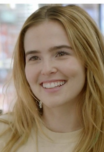 Flower Movie Clips: Zoey Deutch & Adam Scott