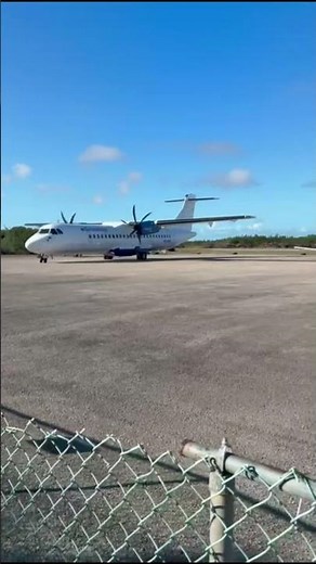 Bahamasair new ATR to the fleet, the 72-600 C6-BFB landing in Deadman’s Cay #atr #aviation #bahamas