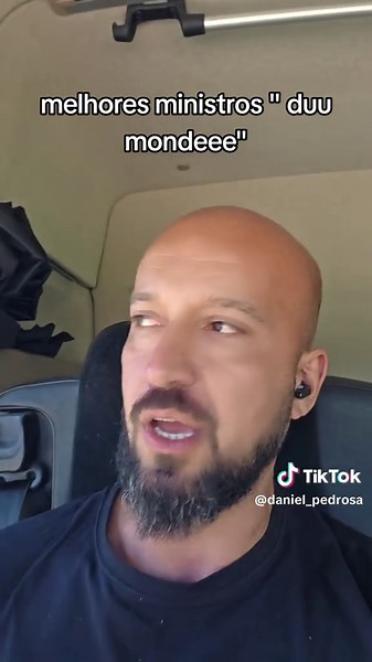 é p ridiculo ..fazem de nós palhaços