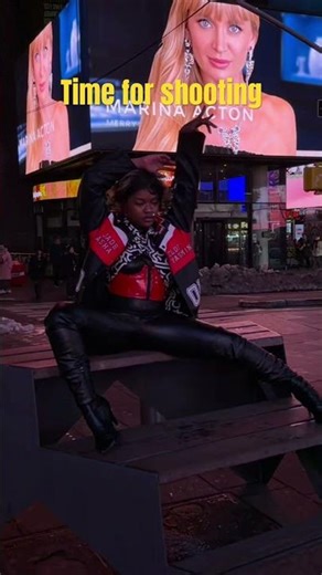 Time square für Fashion #timessquare #nyc #shorts #usatoday