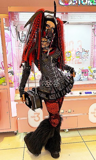 146K views · 426 reactions | Cyber goth to beach babe - I look too normal  #reels #viral #transformed #transformation #truly #makeover #makeup #cybergoth #gothicstyle #gothicmakeup #beachbabe #suferchick #BeachBabeStyle #reaction #friends #beach | Hooked On The Look | Facebook