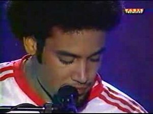 Ben Harper - live Montreal 1996 - 06 - Ground on down