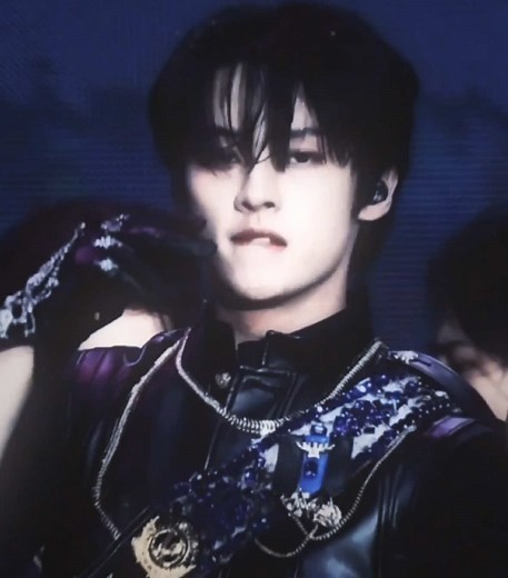 Lee Know Edits: Creativity with Stray Kids