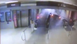米シカゴの地下鉄事故、列車がエスカレーターを駆け上がる瞬間［動画］ | レスポンス（Response.jp）