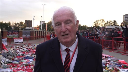 16K views · 959 reactions | Alex Stepney and Andy Burnham pay tribute to Sir Bobby Charlton at Old Trafford... | Manchester United - Manchester Evening News | Facebook